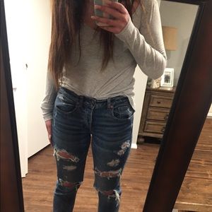 Gray V-neck Long Sleeve T-shirt